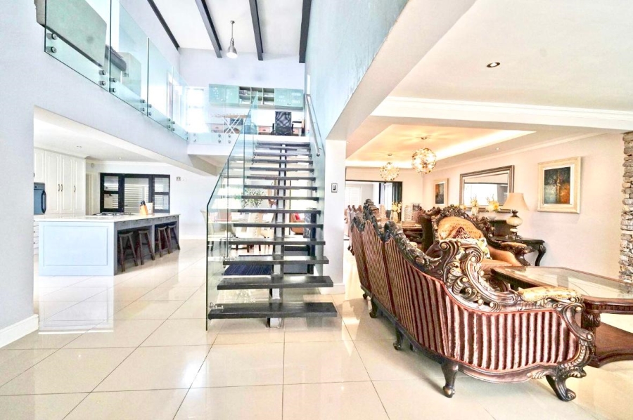 5 Bedroom Property for Sale in Gonubie Eastern Cape